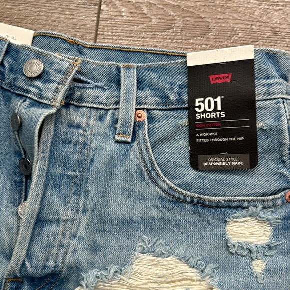 NWT 501 Levi shorts - Picture 4 of 4